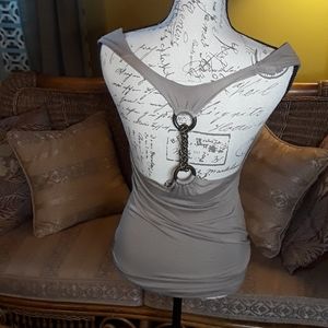 😎Sleeveless top💋 sexy back
